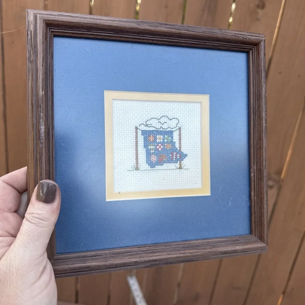 Mini Needlepoint Art Framed And Matted Of A Quite Country Chic Handmade - Picture 3 of 7